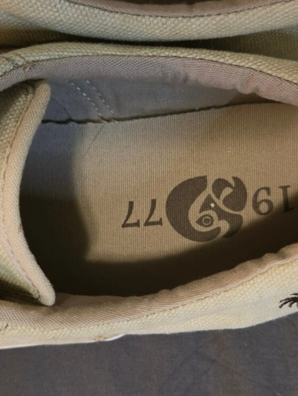Margaritaville Mens Canvas Medellin Khaki Sneakers sz 10.5